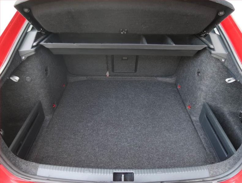 Škoda Octavia - hlavní fotka