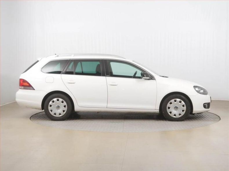 Volkswagen Golf - hlavní fotka