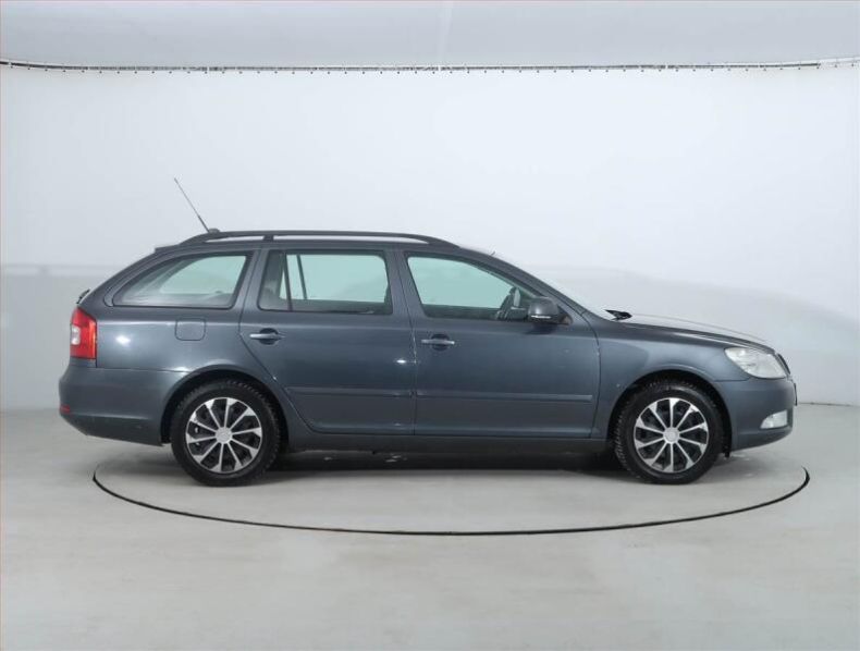 Škoda Octavia - hlavní fotka