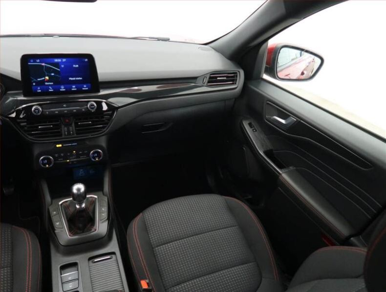 Ford Kuga - hlavní fotka