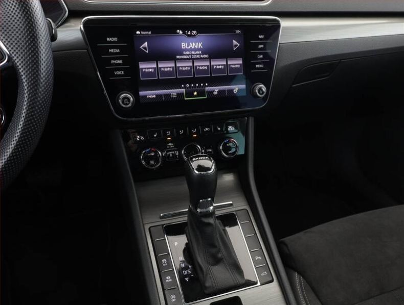 Škoda Superb - hlavní foto