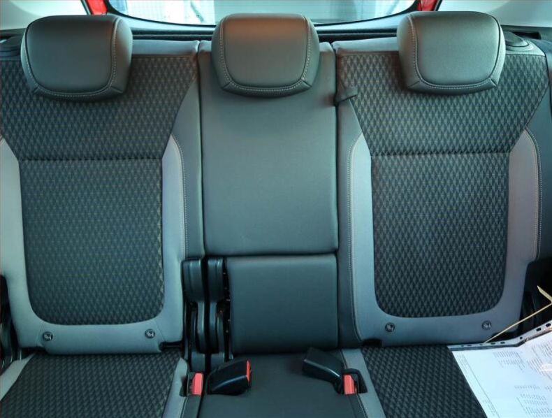 Opel Crossland X - hlavní fotka