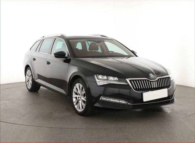 Škoda Superb - hlavní fotka