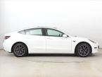 Tesla Model 3 - fotka číslo 5