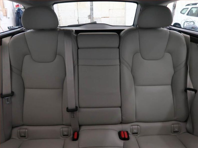 Volvo V90 - hlavní fotka