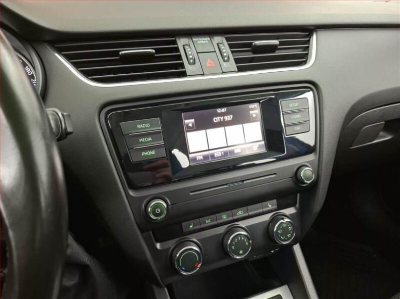 Škoda Octavia - hlavní fotka