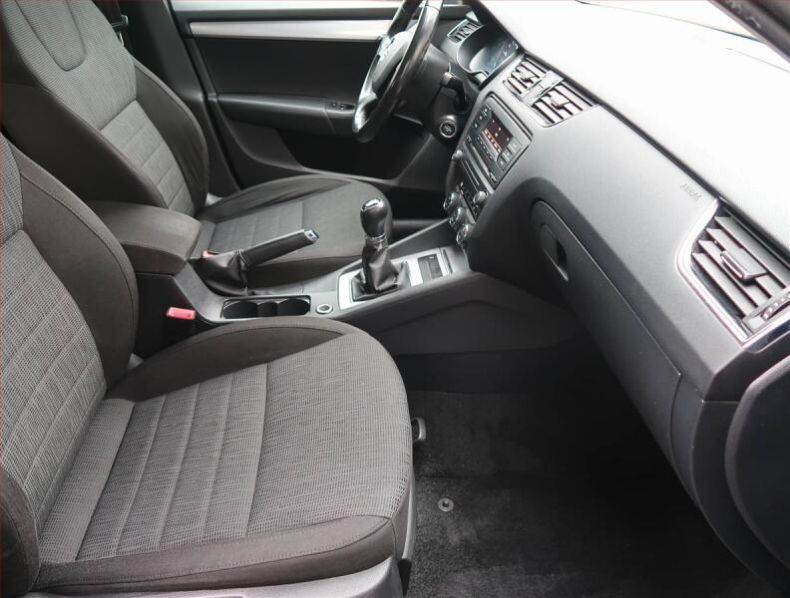 Škoda Octavia - hlavní fotka