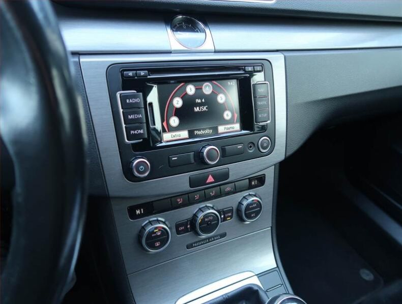 Volkswagen Passat - hlavní fotka