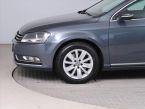 Volkswagen Passat - fotka číslo 14