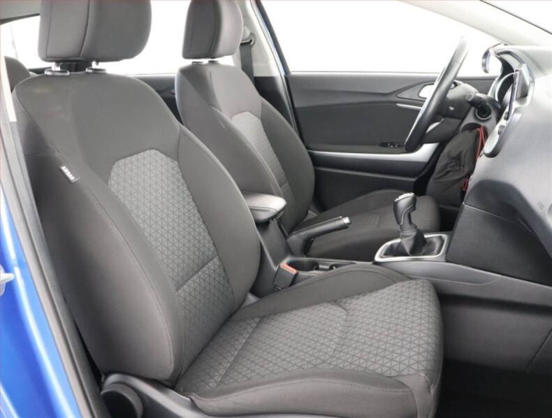 Kia Cee'd - hlavní fotka