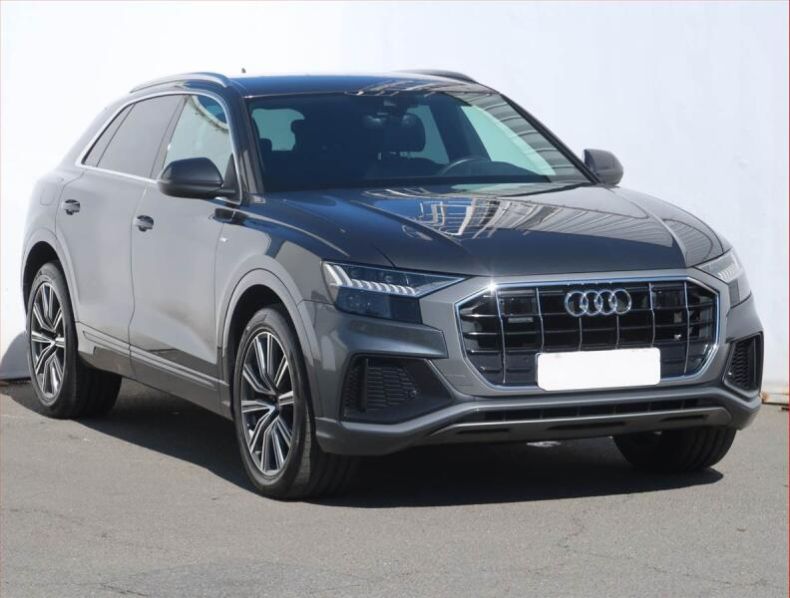 Audi Q8 - hlavní foto