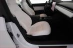 Tesla Model 3 - fotka číslo 8