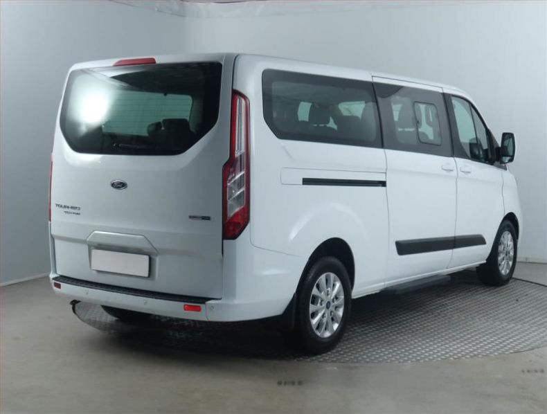 Ford Tourneo - hlavní fotka