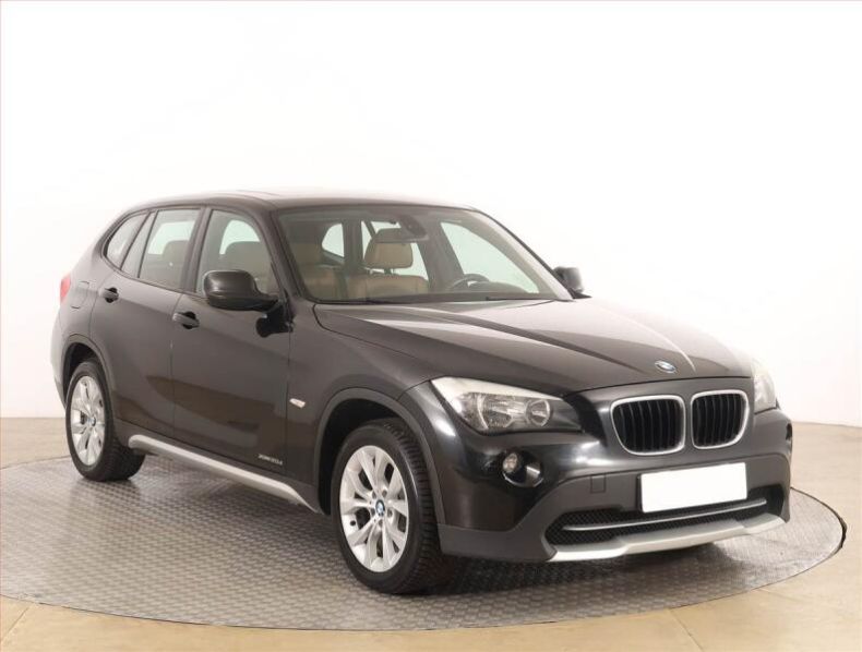 BMW X1 - hlavní foto