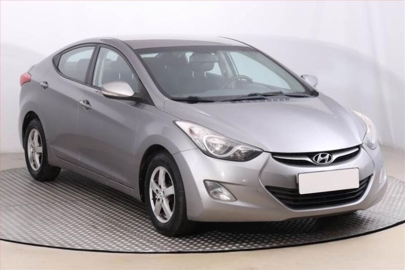 Hyundai Elantra - hlavní foto