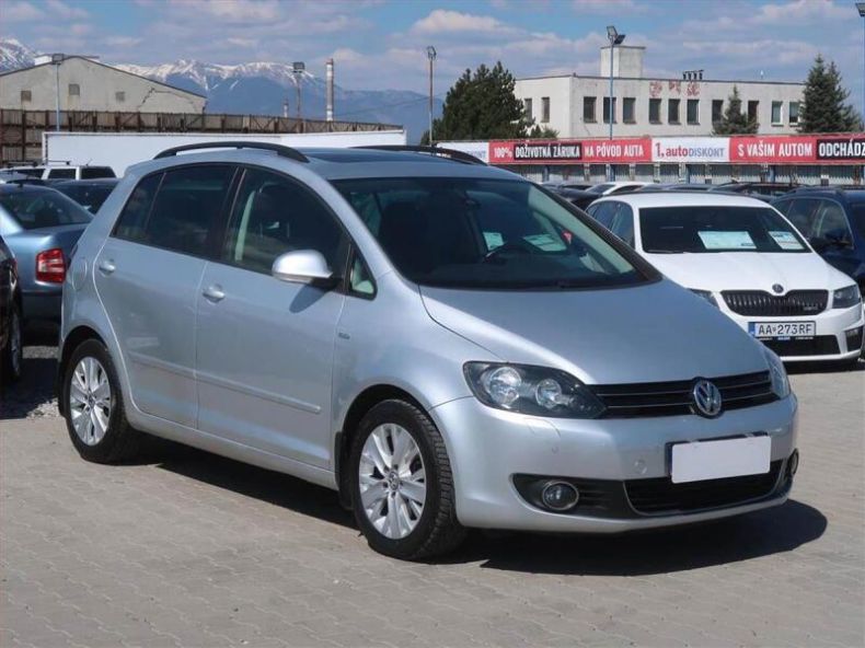 Volkswagen Golf - hlavní foto