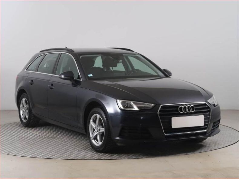 Audi A4 - hlavní foto