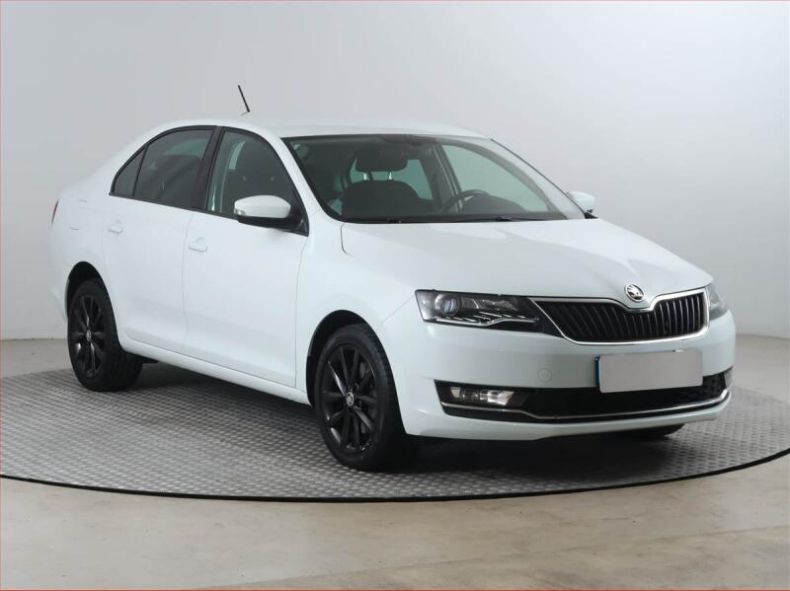 Škoda Rapid - hlavní foto
