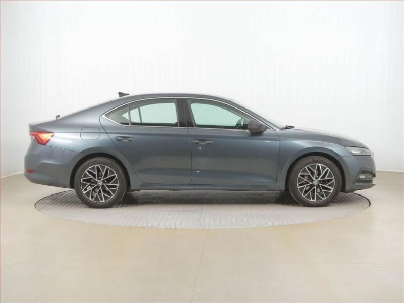 Škoda Octavia - hlavní fotka