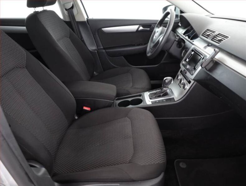 Volkswagen Passat - hlavní fotka