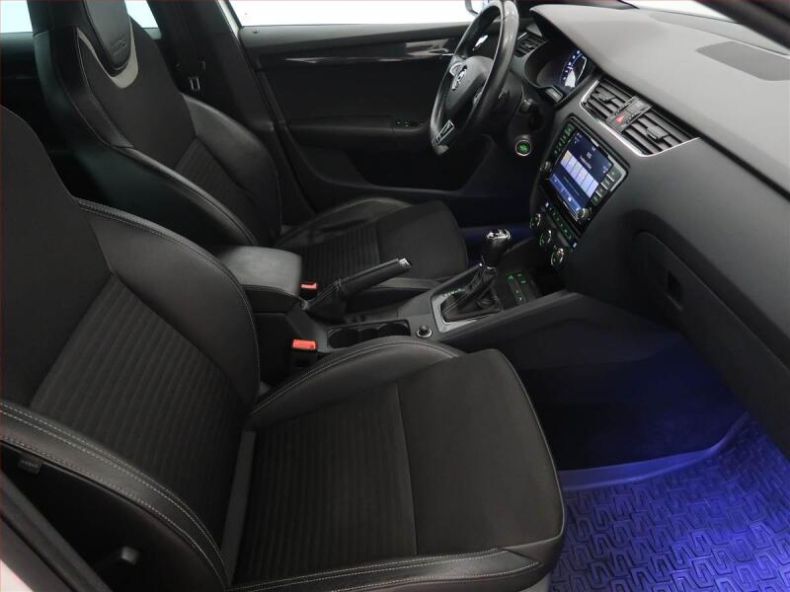 Škoda Octavia - hlavní fotka