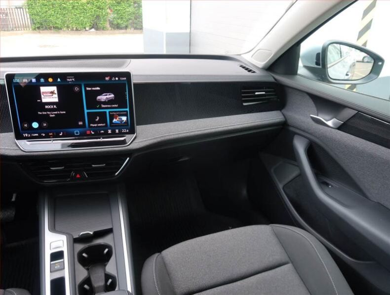 Volkswagen Passat - hlavní fotka