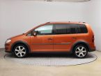 Volkswagen Touran - fotka číslo 2