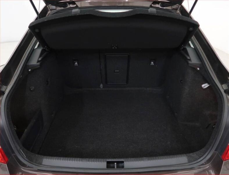 Škoda Octavia - hlavní fotka