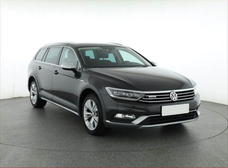 Volkswagen Passat - hlavní foto