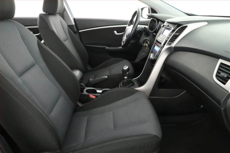Hyundai i30 - hlavní fotka