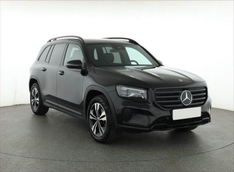 Mercedes GLB - hlavní foto