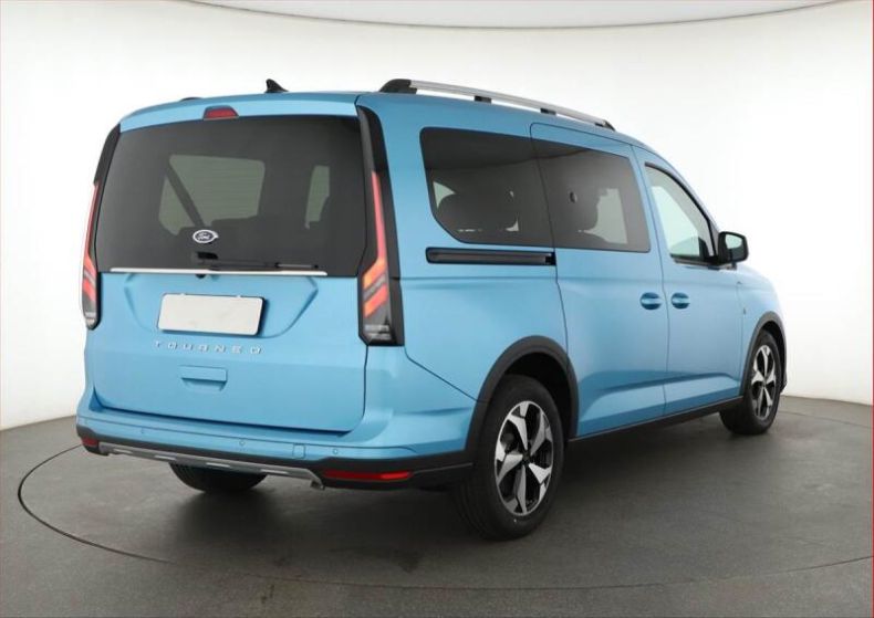 Ford Tourneo - hlavní fotka