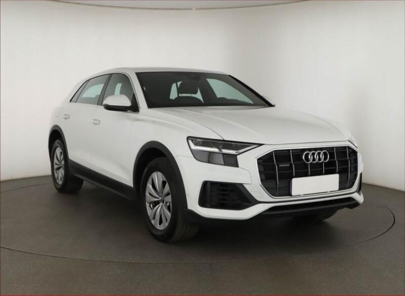 Audi Q8 - hlavní foto