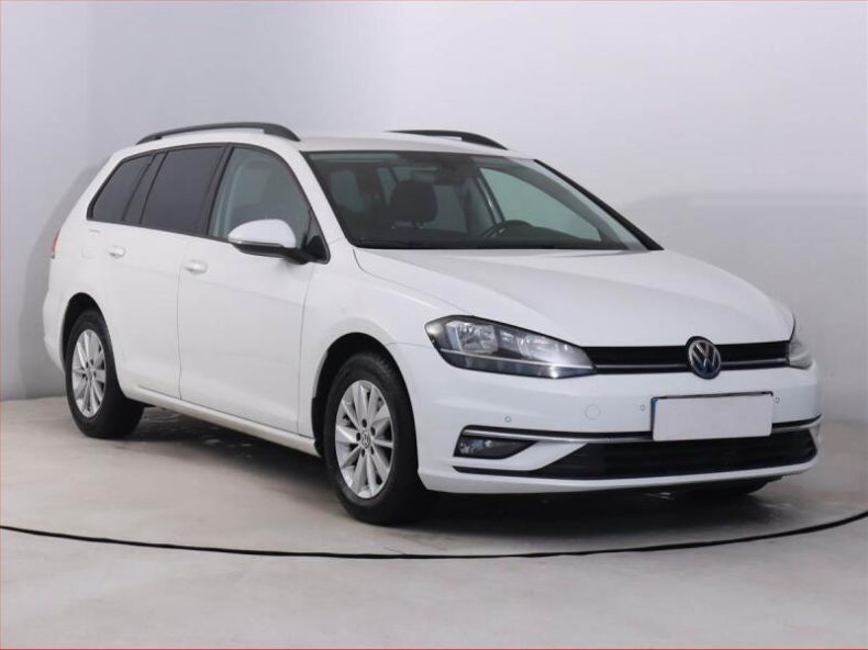 Volkswagen Golf - hlavní foto