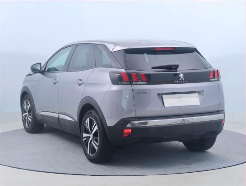 Peugeot 3008 - hlavní fotka