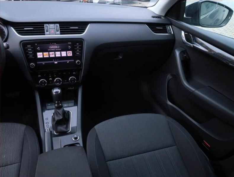 Škoda Octavia - hlavní fotka