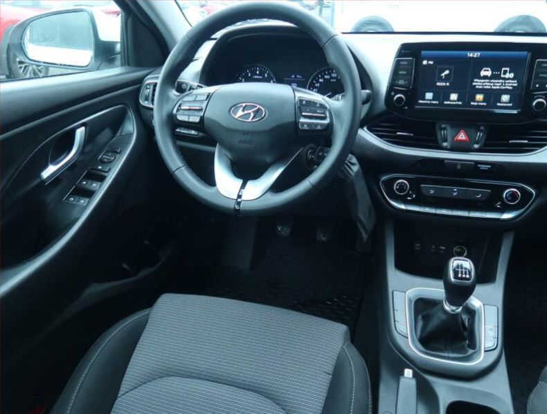 Hyundai i30 - hlavní fotka