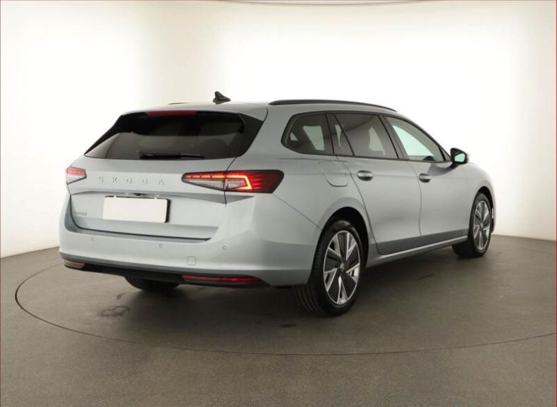 Škoda Superb - hlavní fotka