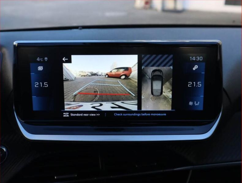 Peugeot 208 - hlavní fotka