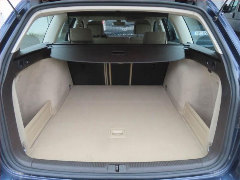 Volkswagen Passat - hlavní fotka