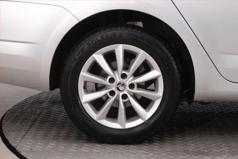 Škoda Octavia - hlavní fotka