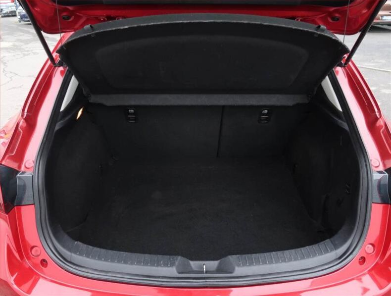 Mazda 3 - hlavní fotka