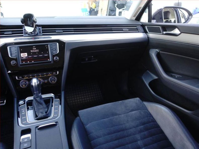 Volkswagen Passat - hlavní fotka