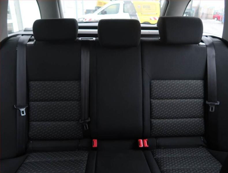 Škoda Octavia - hlavní fotka