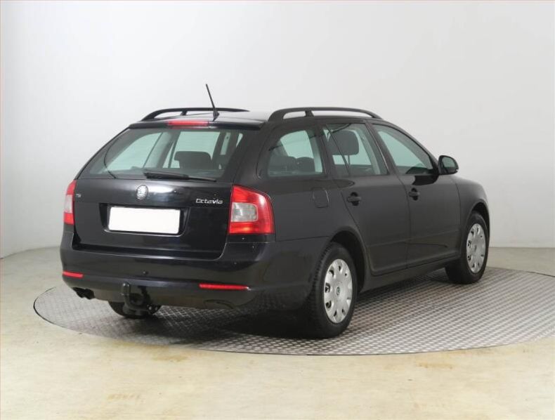 Škoda Octavia - hlavní fotka