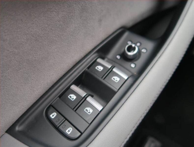 Audi SQ7 - hlavní fotka