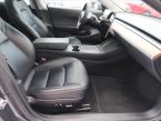 Tesla Model 3 - fotka číslo 8