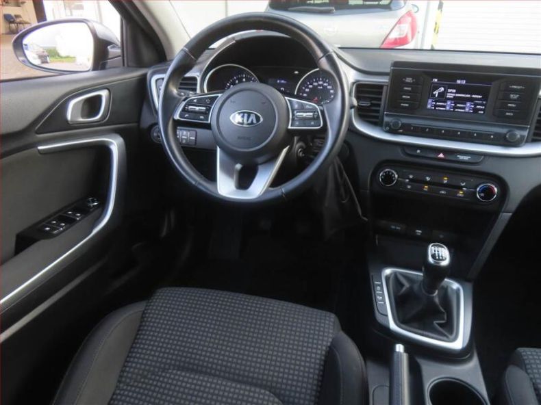 Kia Cee'd - hlavní fotka