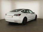 Tesla Model 3 - fotka číslo 4