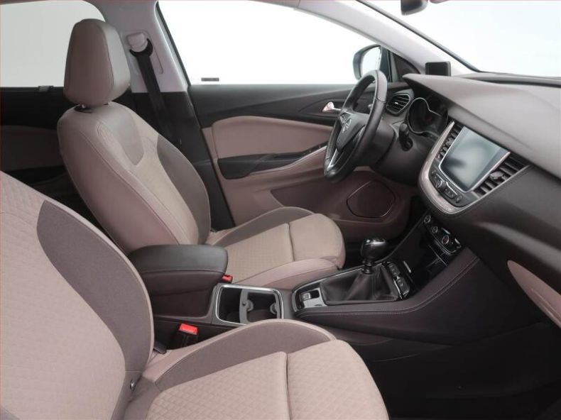 Opel Grandland X - hlavní fotka